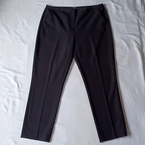 Tahari Polyester Blend Tapered Dress Pant- Sz. 10 - Picture 9 of 9